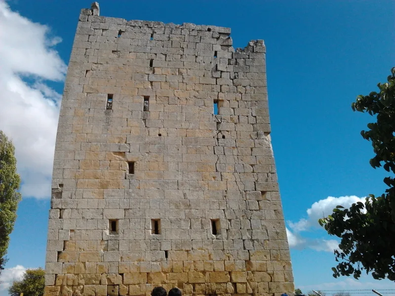 Uzuncaburç (Diokaisareia) — de tempel van Zeus Olba in Mersin