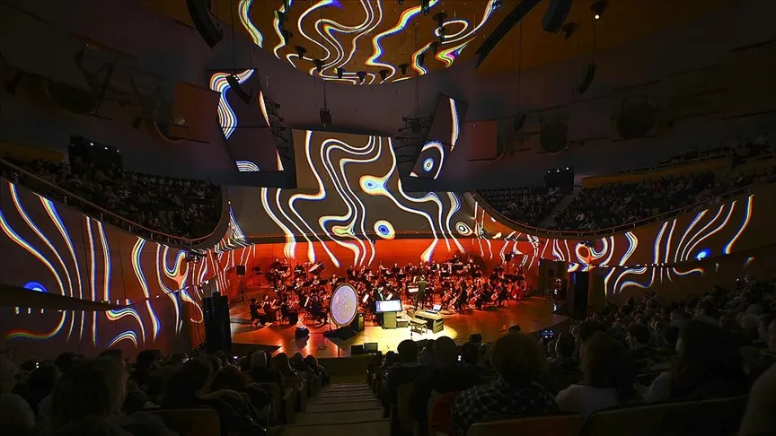 CSO pirmatskaņoja 