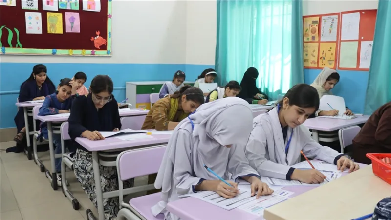 شارك أكثر من 6,500 طالب وطالبة في امتحان القبول الذي نظمته مؤسسة TMV في باكستان