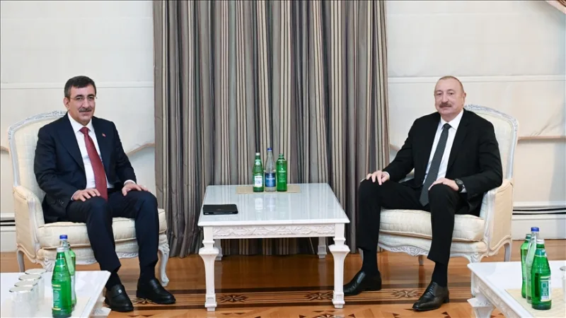 Заместник-председателят на републиката Йълмаз се срещна с президента на Азербайджан Алиев