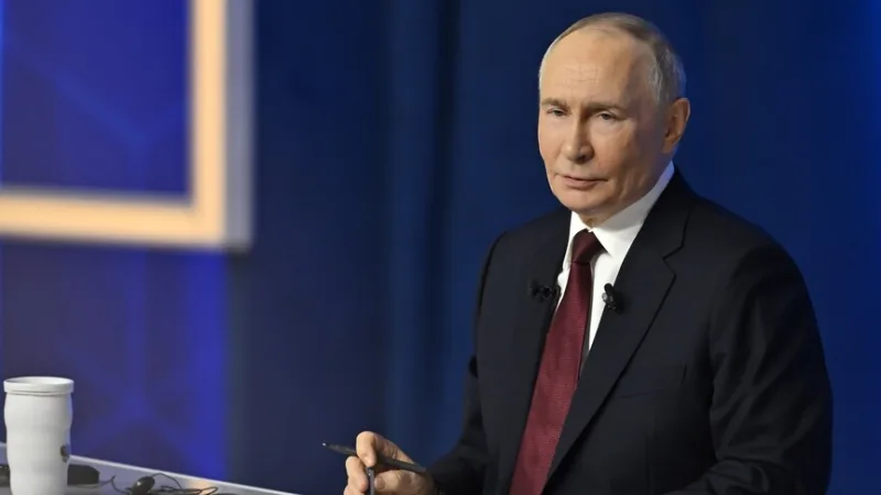 Putin, Zelenskiy ile uzun vadeli bir anlaşma imzalamak için görüşebileceğini söyledi